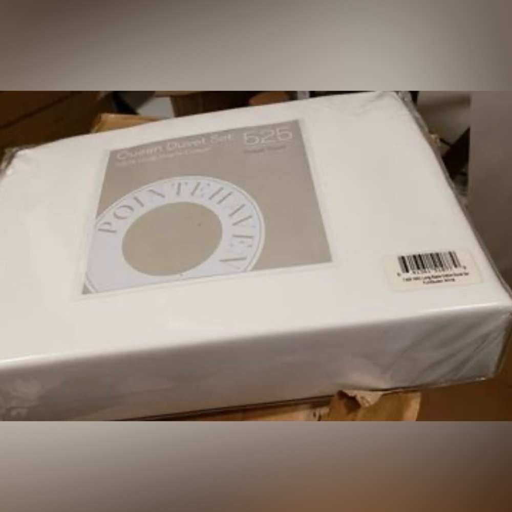 Pointehaven 525 Thread Count Duvet Cover Set, White Queen - Picture 2 of 5